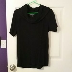 Short sleeve, black sweater
